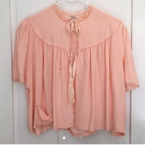 Vintage peach over shirt/ blouse 🍑